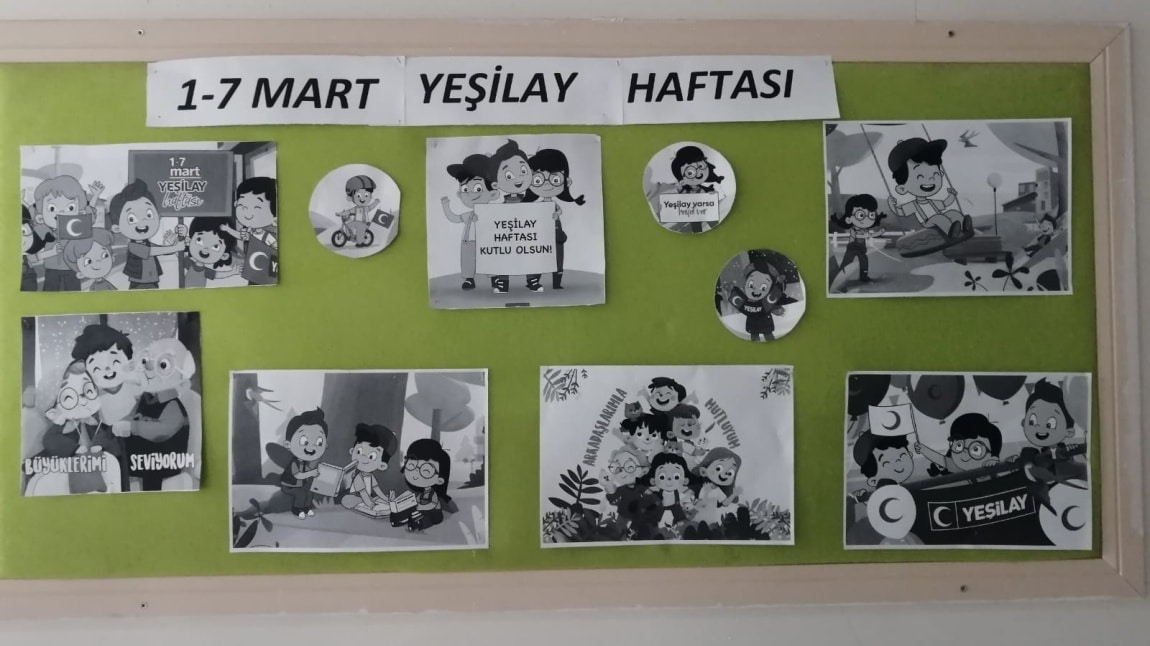 YEŞİLAY HAFTASI KAPSAMINDA OKUL PANOMUZ HAZIRLANDI